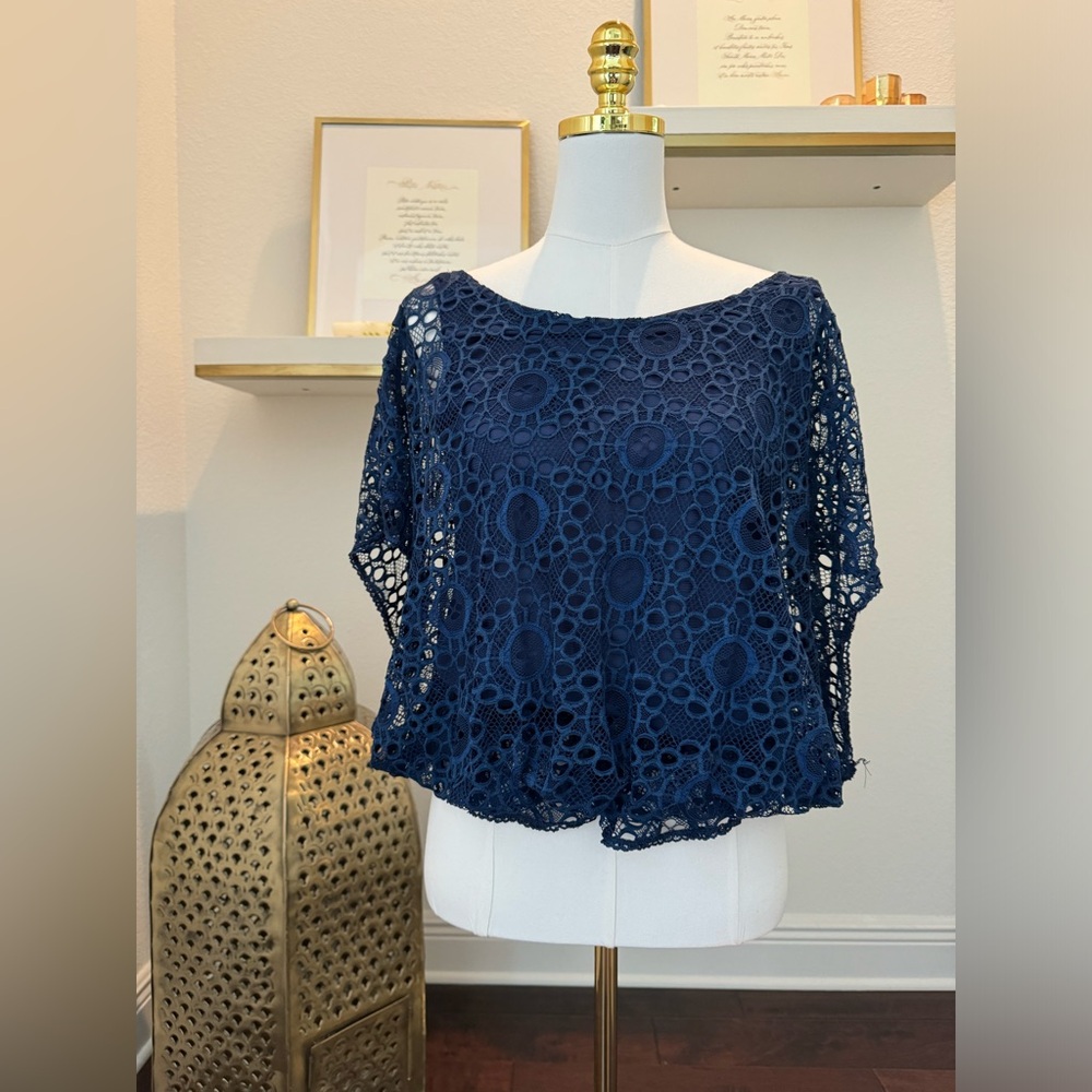 Arden B Flutter Sleeve Navy Blue Crochet  Women’s  Top🧵Drop Elastic Waist